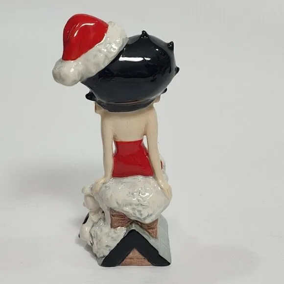 WADE 5.5 Betty Boop Christmas Cheer Limited Edition of 500 Porcelain Figurine